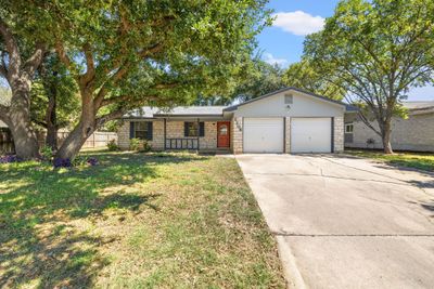 2204 Donna Drive, House other with 3 bedrooms, 2 bathrooms and 2 parking in Taylor TX | Image 1