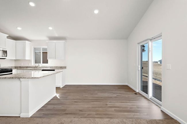 18741 Edison St Nw, House other with 3 bedrooms, 2 bathrooms and null parking in Elk River MN | Image 4