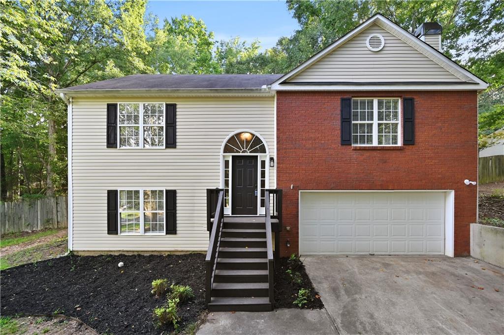 Azalea Dr, Winder, GA 30680