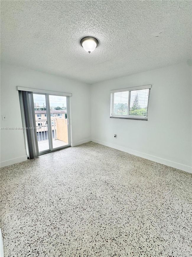 APT-7 - 258 Nw 47 Th Ave, Condo with 2 bedrooms, 1 bathrooms and null parking in Miami FL | Image 4