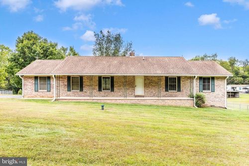 59 Shade Ln, SHEPHERDSTOWN, WV, 25443-3660 | Card Image
