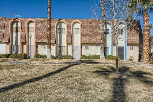 3464 Monte Carlo Dr, Las Vegas, NV, 89121-3412 | Card Image