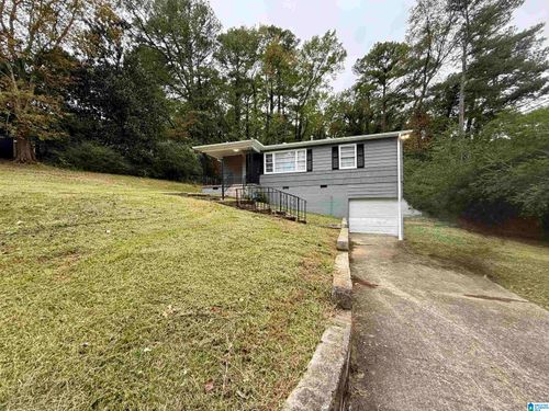 205 Lake Drive Cir Ne, Birmingham, AL, 35215-6743 | Card Image