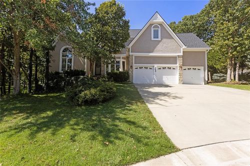 7560 Eicher Dr, Shawnee, KS, 66217-3039 | Card Image