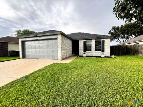 307 Clydesdale Lane, Victoria, TX, 77904 | Card Image