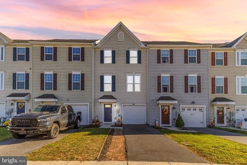 174 Ontario Dr, FALLING WATERS, WV, 25419-0170 | Card Image