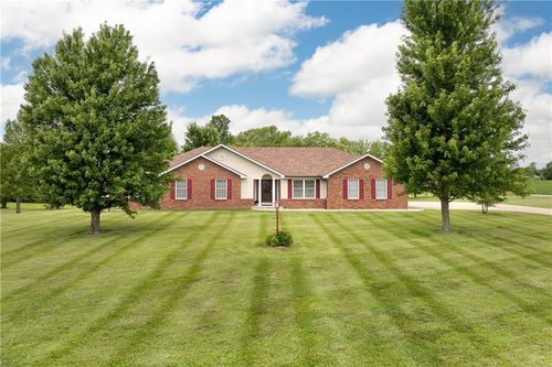 7720 Se Delwood Dr, Saint Joseph, MO, 64507-8115 | Card Image