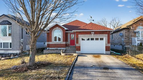 664 Trailview Dr, Peterborough, ON, K9J8P1 | Card Image