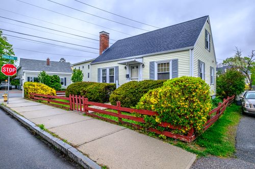 129 Revere Street, Portland, ME, 04103 | Card Image
