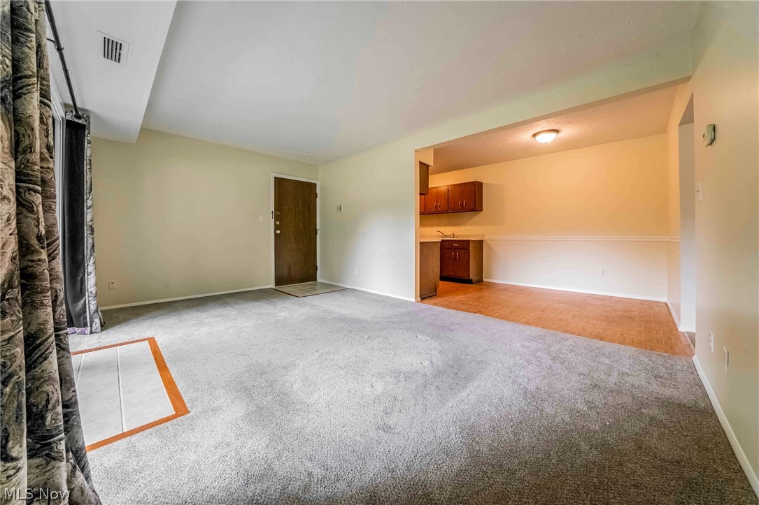 Residential in Middleburg Heights 5