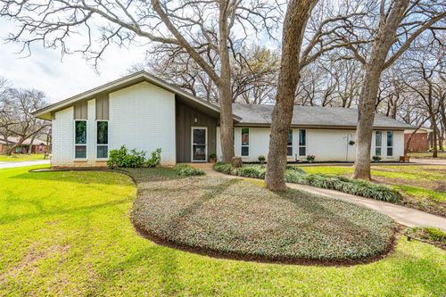 1819 W Cedar Elm Dr, Arlington, TX, 76012-1906 | Card Image