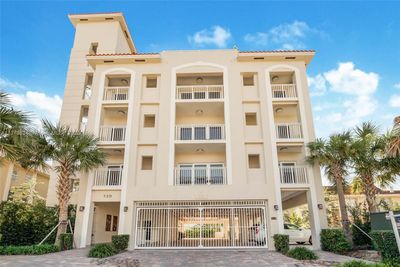 3B - 120 Salamanca Ave, Condo with 2 bedrooms, 2 bathrooms and null parking in Coral Gables FL | Image 1