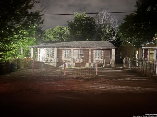 1218-1218 Gardina St, San Antonio, TX, 78201-3303 | Card Image