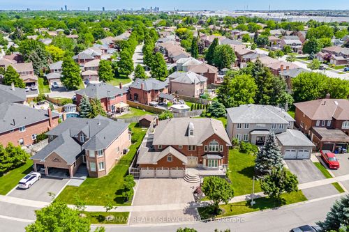 36 Shadywood Rd, Brampton, ON, L6Z4M1 | Card Image