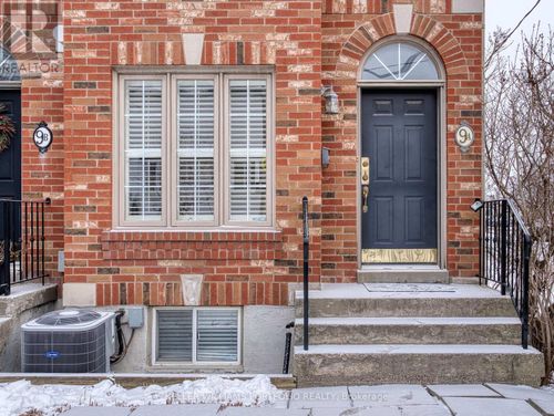 9A Woodfield Rd, Toronto, ON, M4L2W4 | Card Image