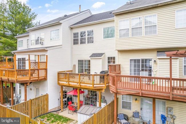 10136 Pale Rose Loop, Townhouse with 3 bedrooms, 3 bathrooms and null parking in BRISTOW VA | Image 57
