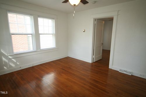 a-1100 N Buchanan Blvd, Durham, NC, 27701-1142 | Card Image