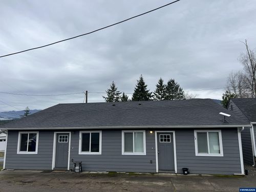 612 Ne Santiam Bl, Mill City, OR, 97360 | Card Image