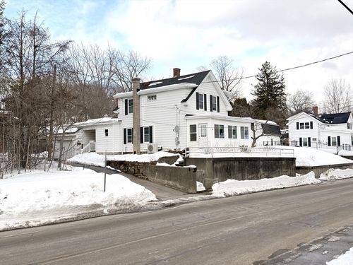 28 Eastford Rd, Southbridge, MA, 01550-3604 | Card Image