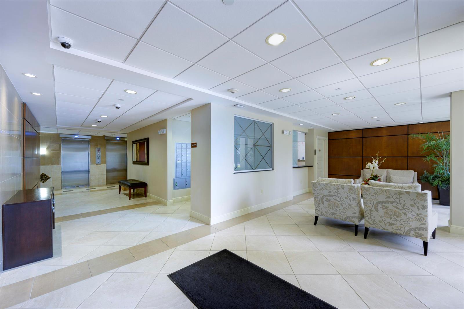 Residential Lease in Singer Island 5