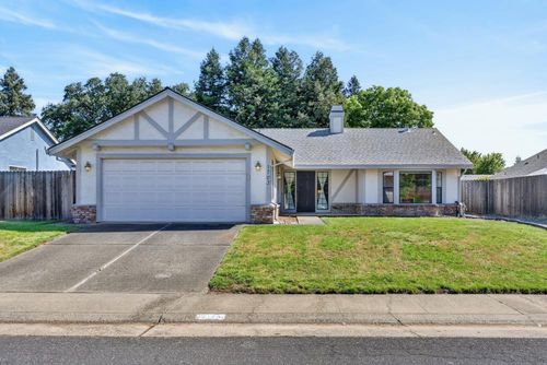 1703 Moraga Way, Roseville, CA, 95661 | Card Image