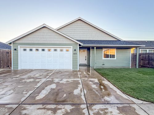 8373 Kyra Ln, White City, OR, 97503-1261 | Card Image