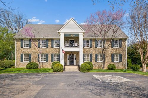 4-4402 Harding Place, Nashville, TN, 37205 | Card Image