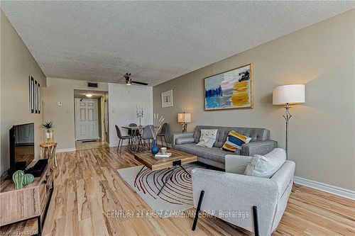 212-1510 Richmond St, London, ON, N6G4V2 | Card Image