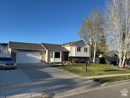 18528 Jefferson Ave, Cedar Valley, UT, 84013-9733 | Card Image