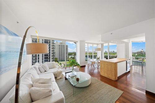 apt-1005-4779 Collins Ave, Miami Beach, FL, 33140-3253 | Card Image