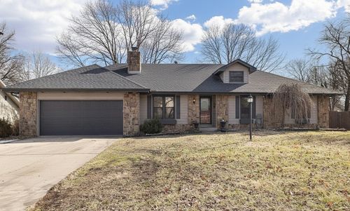 106 Valley Forge Ln, Arlington, TX, 76002-2770 | Card Image