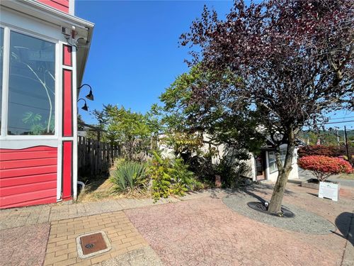 16 Roberts St, Ladysmith, BC, V9G1A1 | Card Image