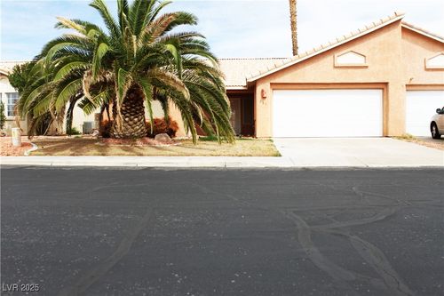 581 Emperor Ln, Mesquite, NV, 89027-6147 | Card Image
