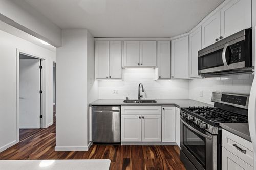 apt-206-4860 Park Commons Dr, Saint Louis Park, MN, 55416-2601 | Card Image