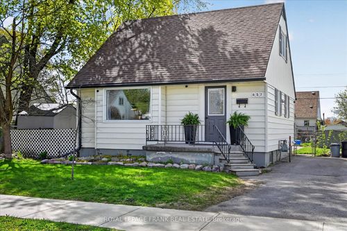 657 Mckellar St, Peterborough, ON, K9J1R4 | Card Image