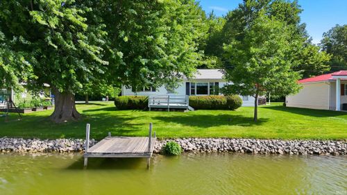 1130 E 670 S, Wolcottville, IN, 46795-8945 | Card Image