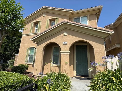 7271 Enclave Dr, Eastvale, CA, 92880-1073 | Card Image