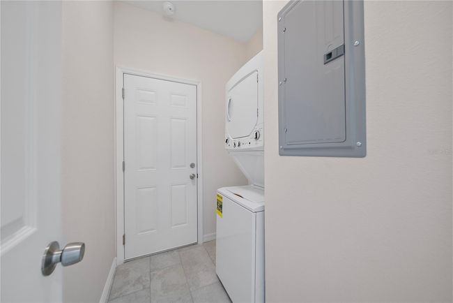 2810 N 75 Th St, House other with 3 bedrooms, 2 bathrooms and null parking in Tampa FL | Image 8