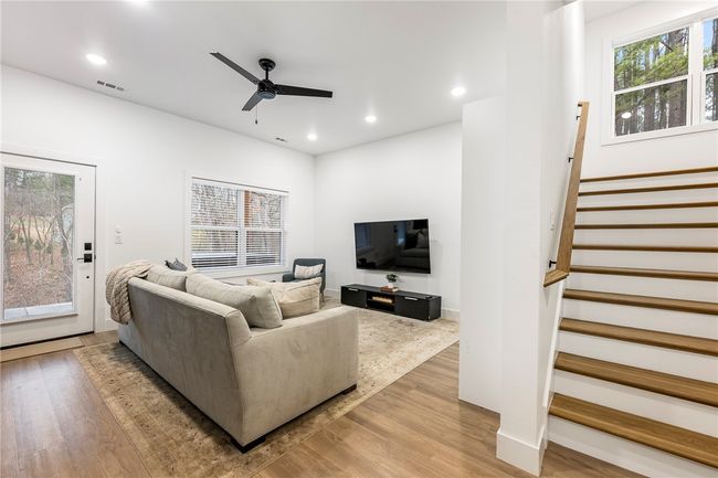 Lower level family room | Image 27