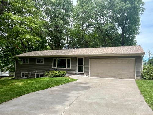3464 Potter Road, Eau Claire, WI, 54703 | Card Image