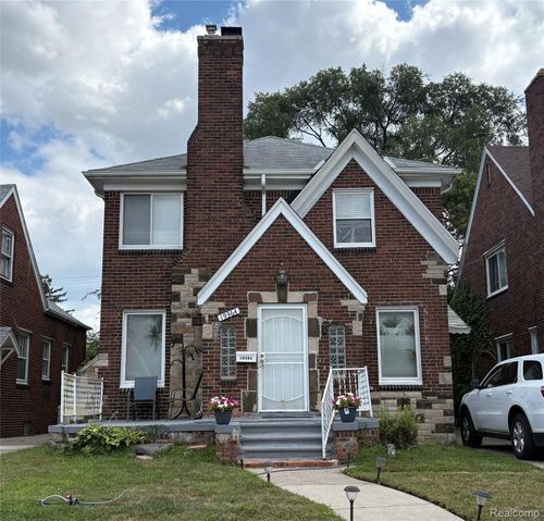 19364 Cliff St, Detroit, MI, 48234-3104 | Card Image
