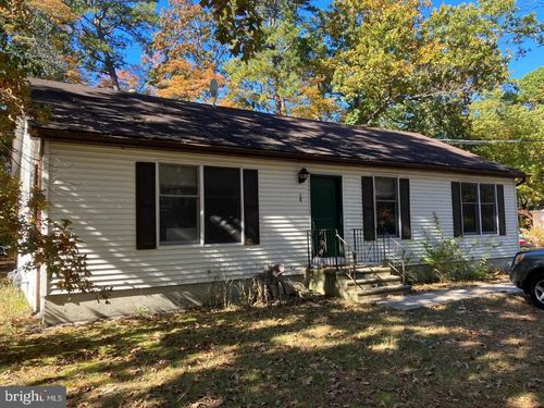 18 Beaver St, BROWNS MILLS, NJ, 08015-4311 | Card Image