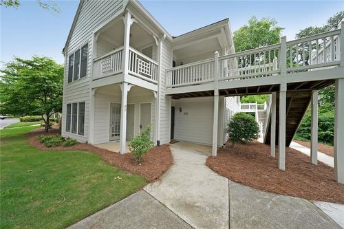 602 Abingdon Way, Sandy Springs, GA, 30328-1683 | Card Image