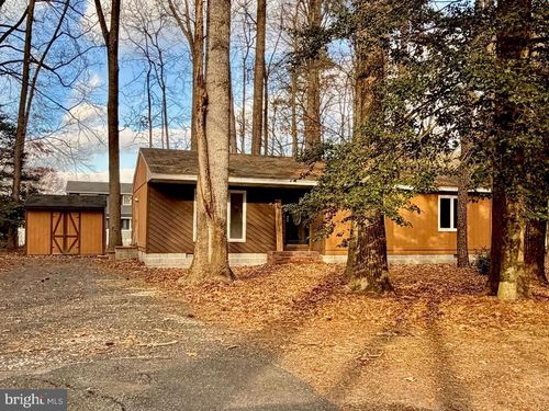 35761 Traci Dr, LAUREL, DE, 19956-4608 | Card Image