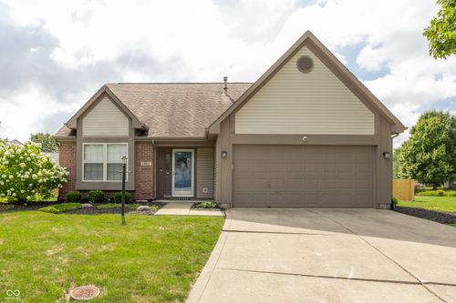 13817 Wabash Dr, Fishers, IN, 46038-4508 | Card Image