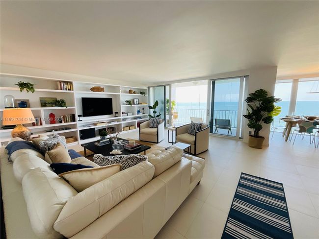 APT-11B - 881 Ocean Dr, Condo with 2 bedrooms, 2 bathrooms and null parking in Key Biscayne FL | Image 16