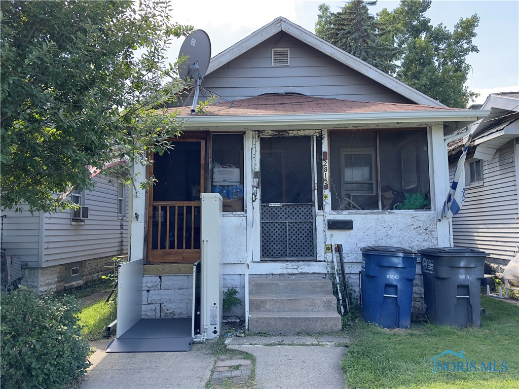 E St, Toledo, OH 43608