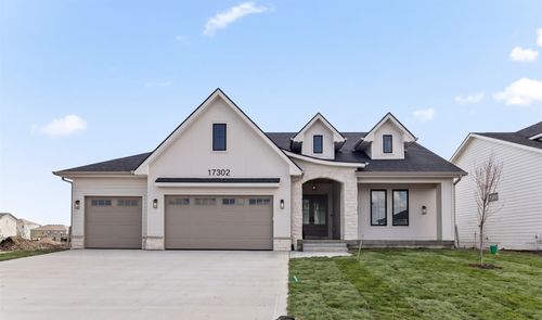 17302 Northview Drive, Urbandale, IA, 50323 | Card Image