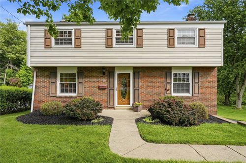 174 Crescent Garden Dr, Penn Hills, PA, 15235 | Card Image