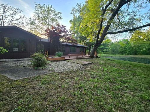 17647 N Old Centralia Ln, Mount Vernon, IL, 62864-7661 | Card Image